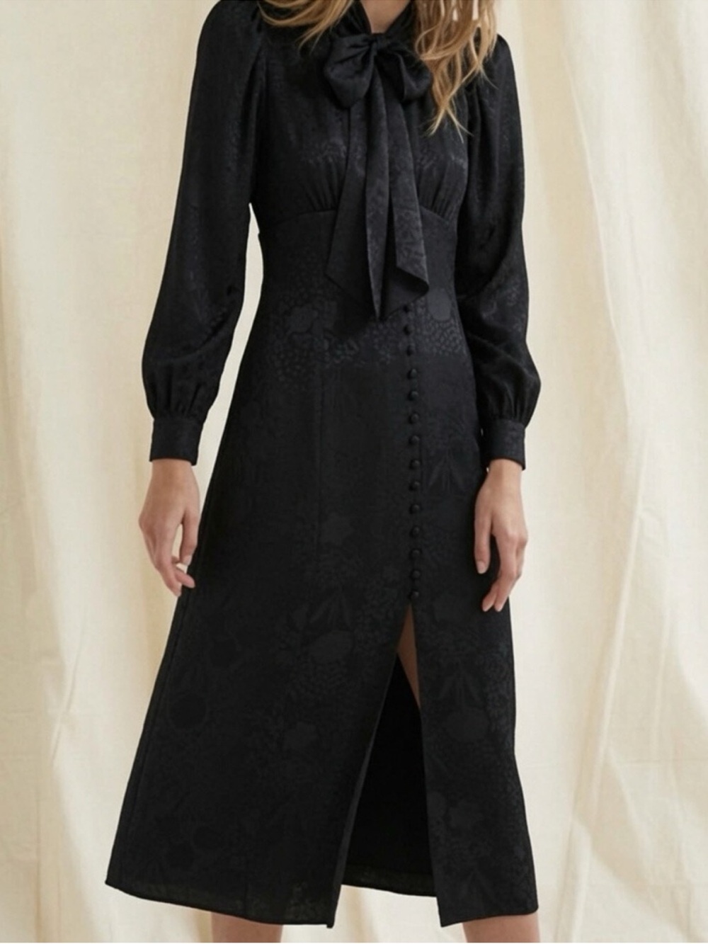 Black Tie-Neck Long Sleeve Midi Dress